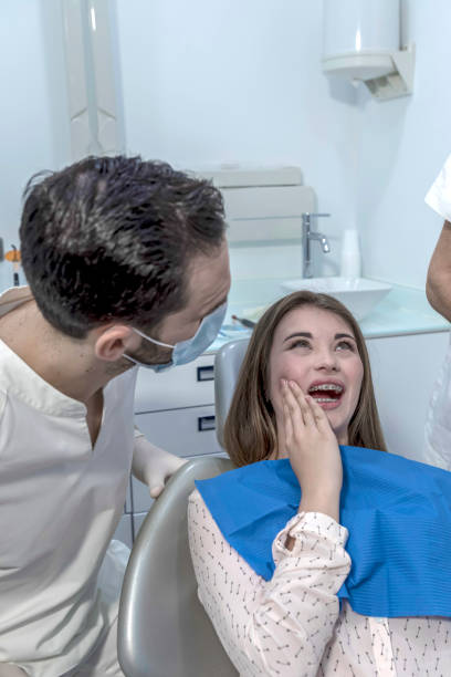Best Emergency Tooth Extraction in Oakwood, IL